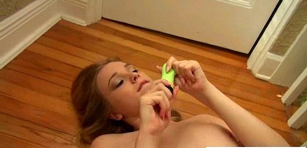  Sexy Lonely Girl Play With Her Sexy Body On Cam vid-16
